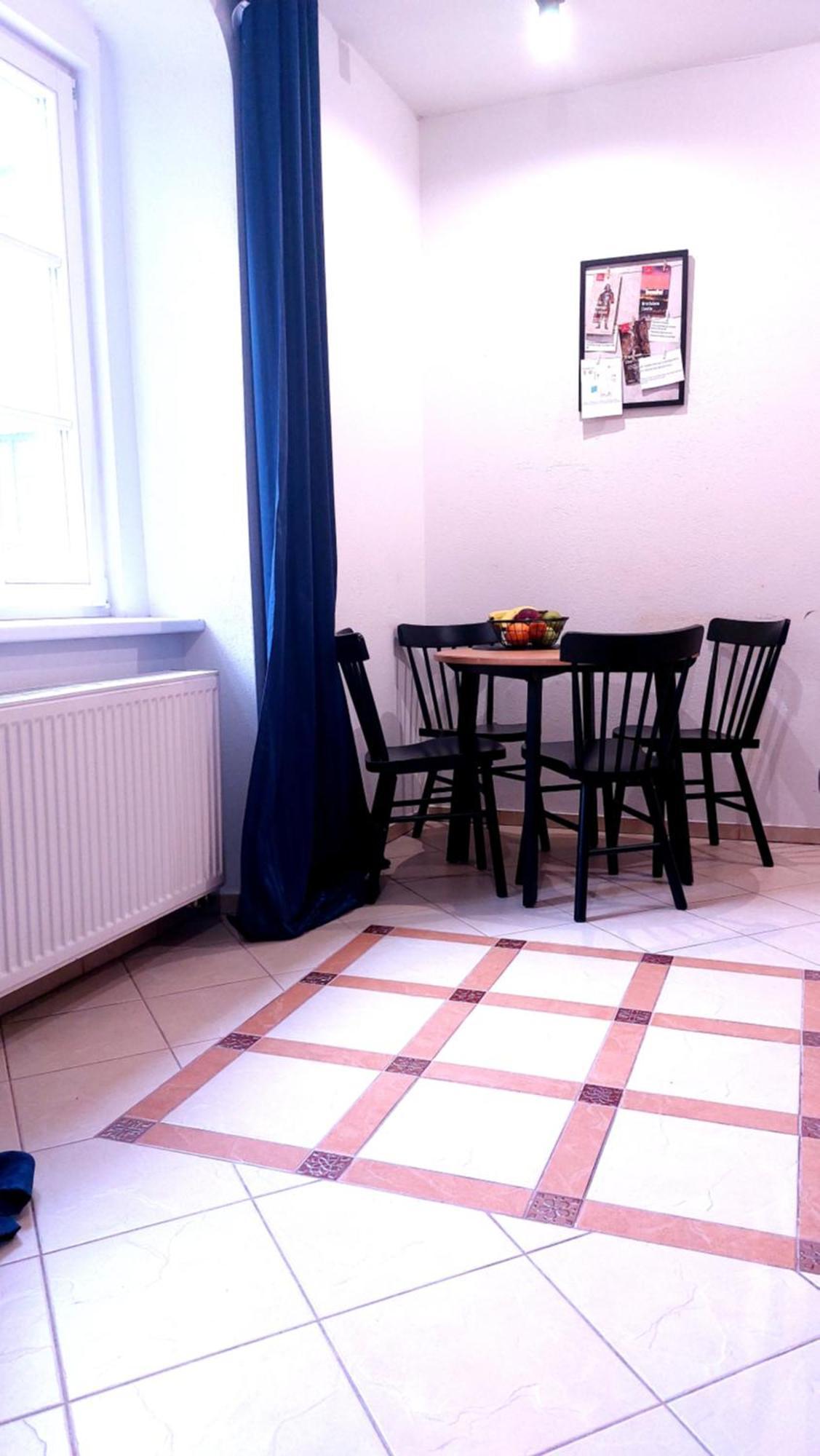 Michael'S Gate Large Apartment In A 15Th-Century Building, Old Town Bratislava Eksteriør bilde
